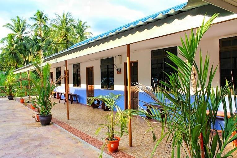 Rose Inn Motel Kuah Εξωτερικό φωτογραφία